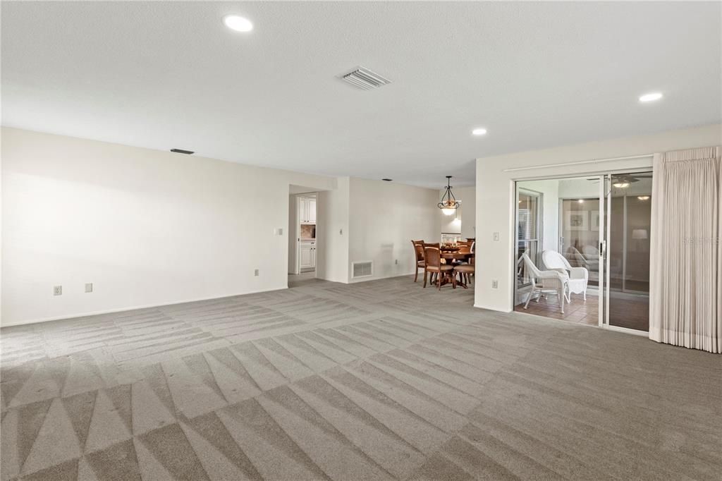 En Venta: $375,000 (2 camas, 2 baños, 2153 Pies cuadrados)