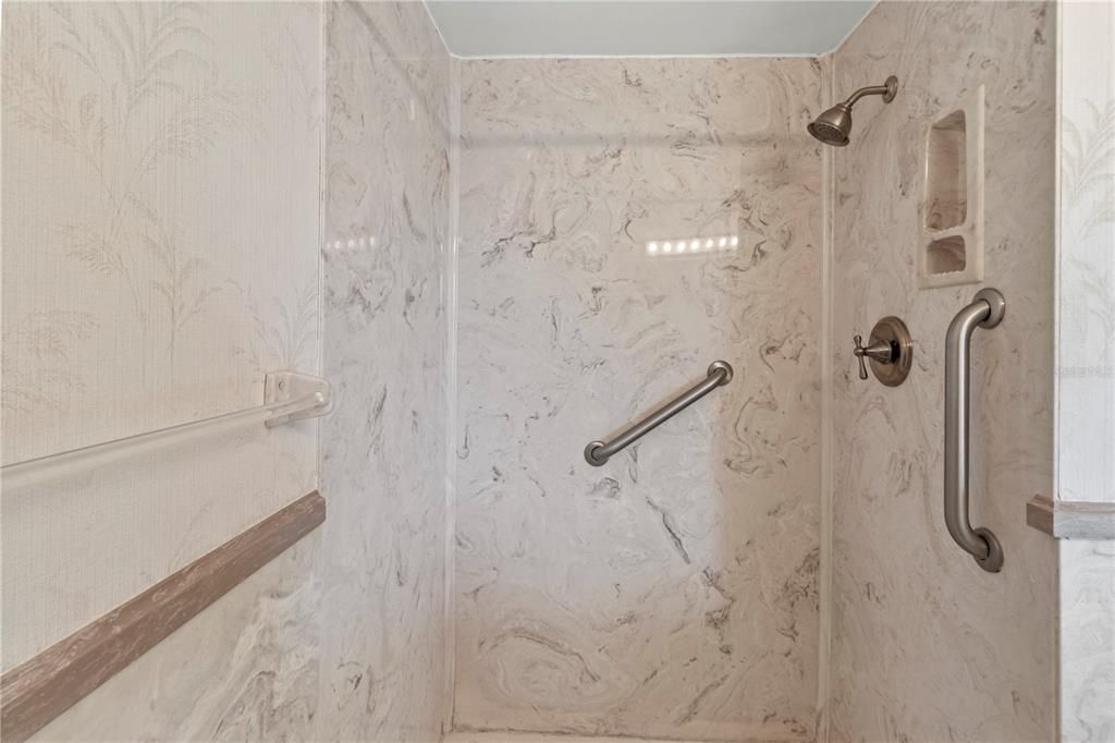 En Venta: $375,000 (2 camas, 2 baños, 2153 Pies cuadrados)