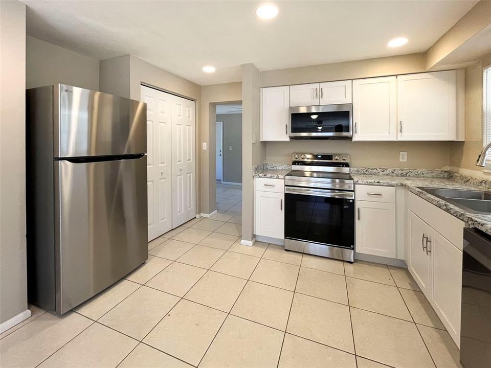 En Renta: $1,995 (2 camas, 1 baños, 1222 Pies cuadrados)