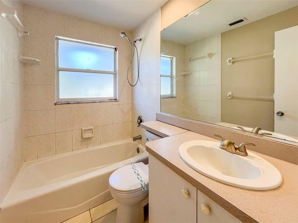 En Renta: $1,995 (2 camas, 1 baños, 1222 Pies cuadrados)