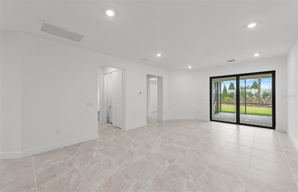 For Sale: $406,425 (2 beds, 2 baths, 1448 Square Feet)