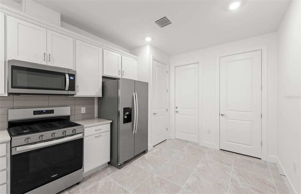 For Sale: $406,425 (2 beds, 2 baths, 1448 Square Feet)