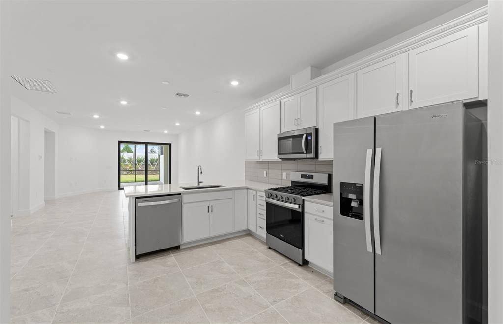 For Sale: $406,425 (2 beds, 2 baths, 1448 Square Feet)