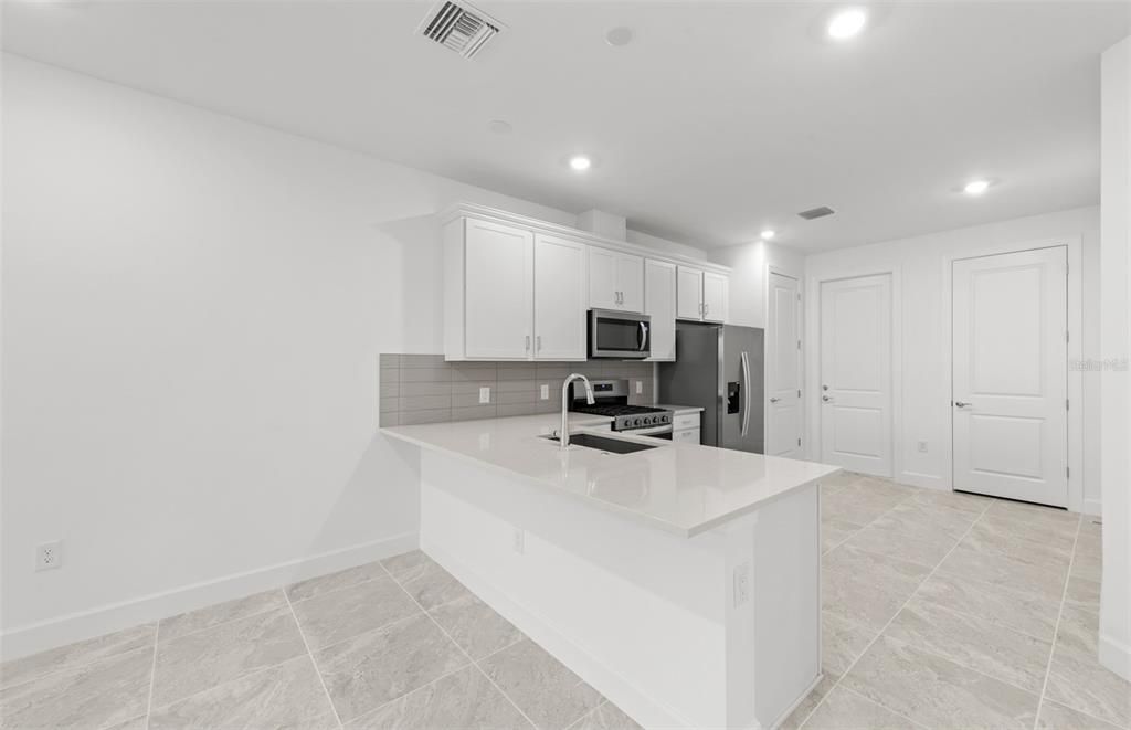 For Sale: $406,425 (2 beds, 2 baths, 1448 Square Feet)
