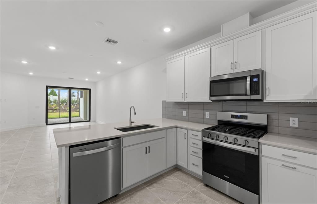 For Sale: $406,425 (2 beds, 2 baths, 1448 Square Feet)