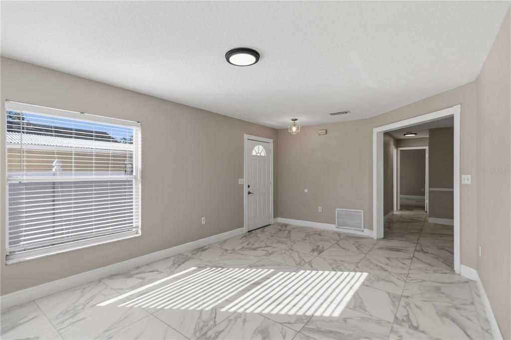 待售: $324,900 (3 贝兹, 2 浴室, 1415 平方英尺)