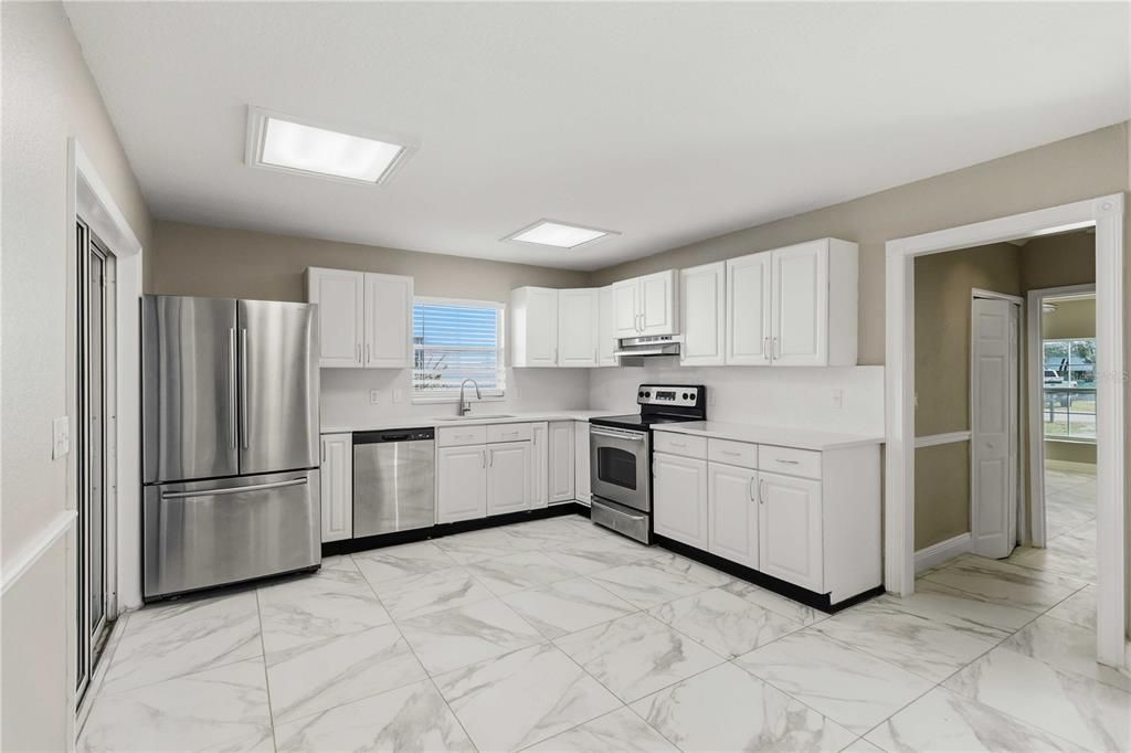 待售: $324,900 (3 贝兹, 2 浴室, 1415 平方英尺)