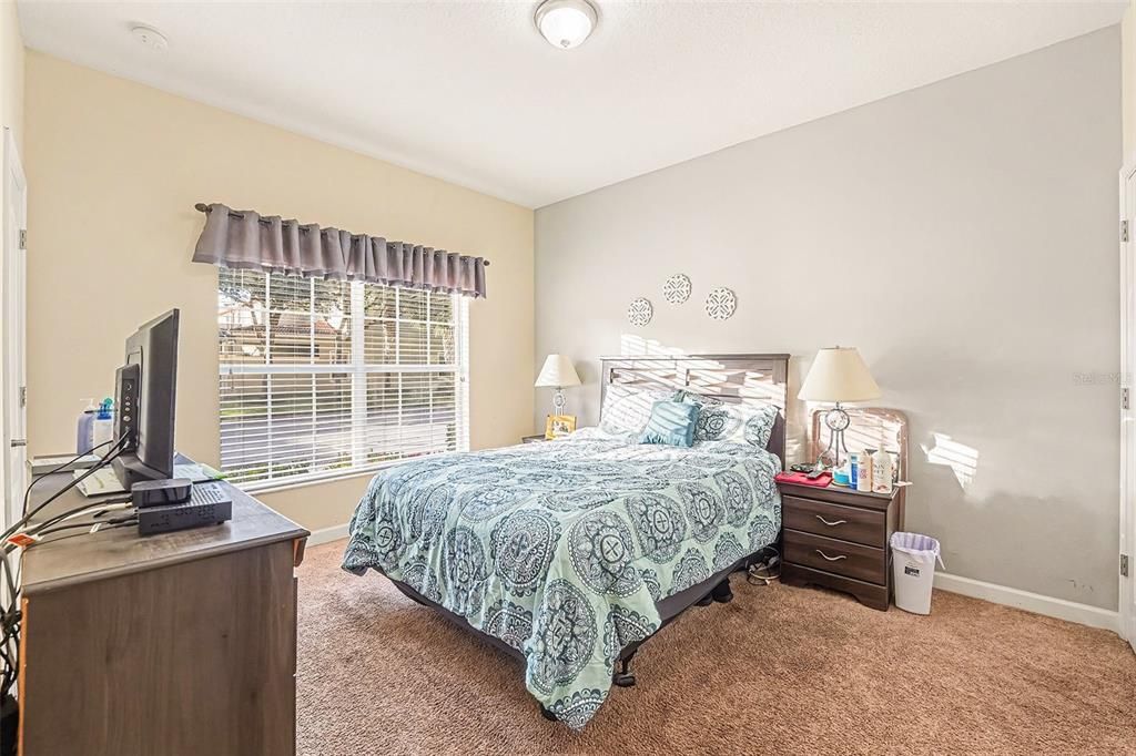 На продажу: $355,000 (4 спален, 3 ванн, 1902 Квадратных фут)