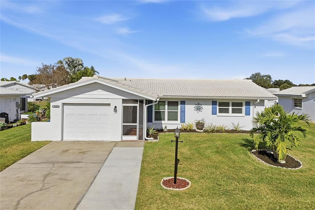 待售: $230,000 (2 贝兹, 1 浴室, 1201 平方英尺)