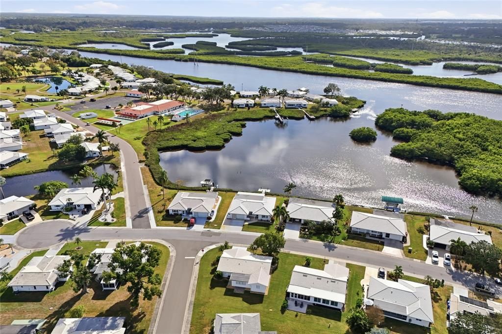 待售: $230,000 (2 贝兹, 1 浴室, 1201 平方英尺)