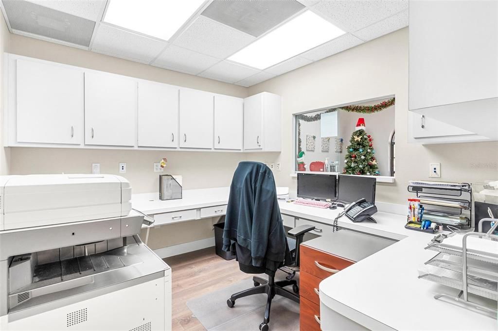 For Sale: $399,900 (0 beds, 0 baths, 1400 Square Feet)