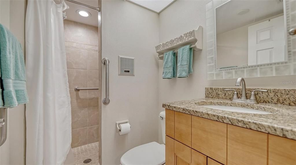 В аренду: $3,000 (2 спален, 2 ванн, 1260 Квадратных фут)