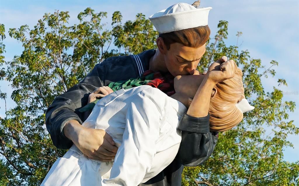 В аренду: $3,000 (2 спален, 2 ванн, 1260 Квадратных фут)