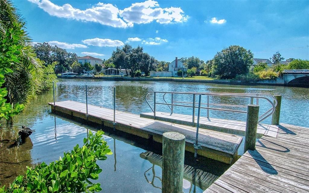 В аренду: $3,000 (2 спален, 2 ванн, 1260 Квадратных фут)