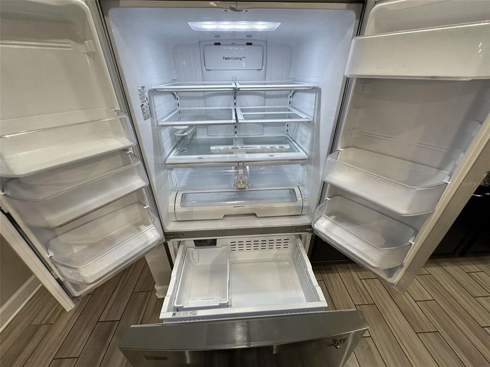 出租: $2,995 (4 贝兹, 2 浴室, 2284 平方英尺)