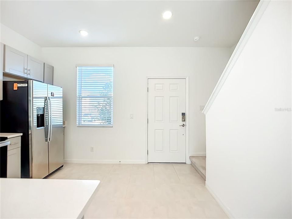For Rent: $2,100 (2 beds, 2 baths, 1187 Square Feet)