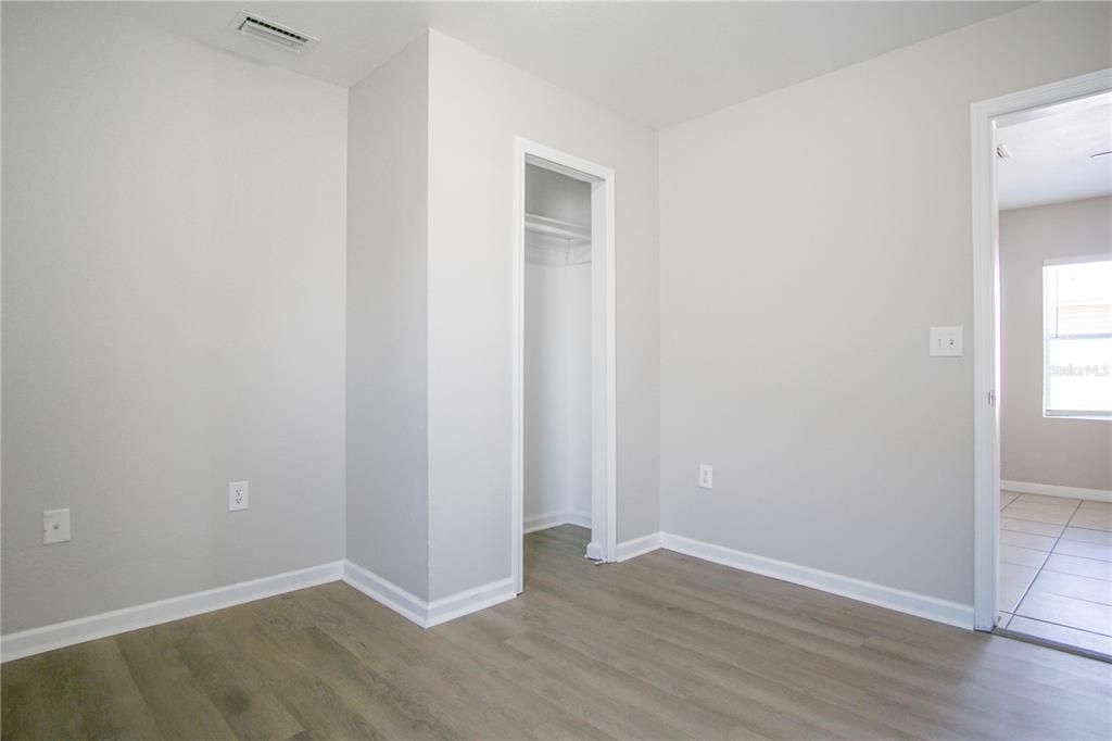 For Rent: $1,595 (3 beds, 2 baths, 1307 Square Feet)