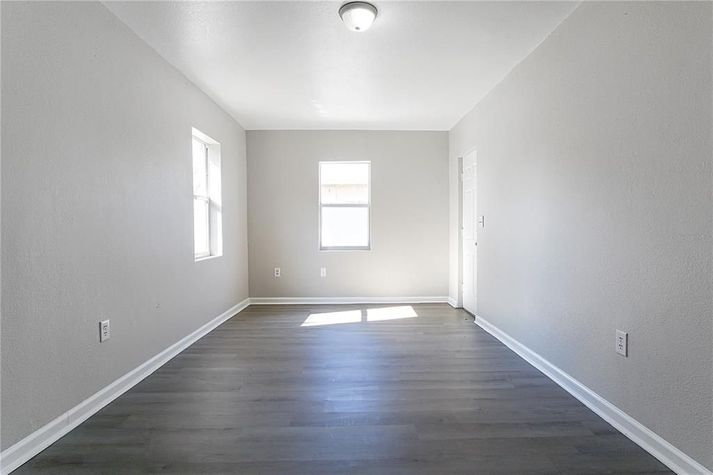 For Rent: $1,595 (3 beds, 2 baths, 1307 Square Feet)