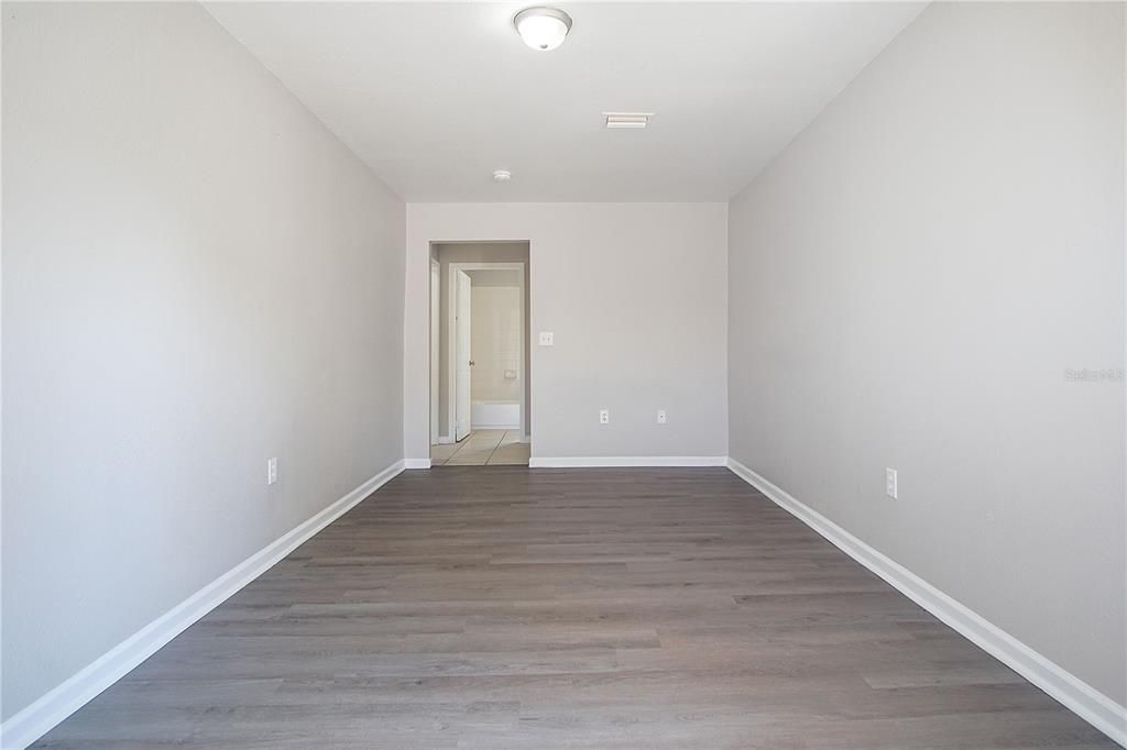 For Rent: $1,595 (3 beds, 2 baths, 1307 Square Feet)