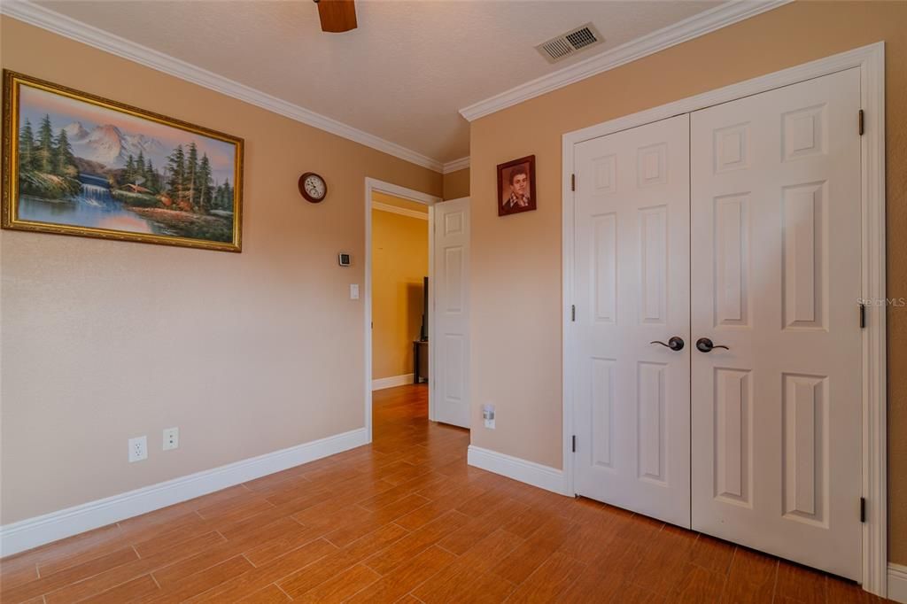 На продажу: $419,000 (3 спален, 2 ванн, 1594 Квадратных фут)