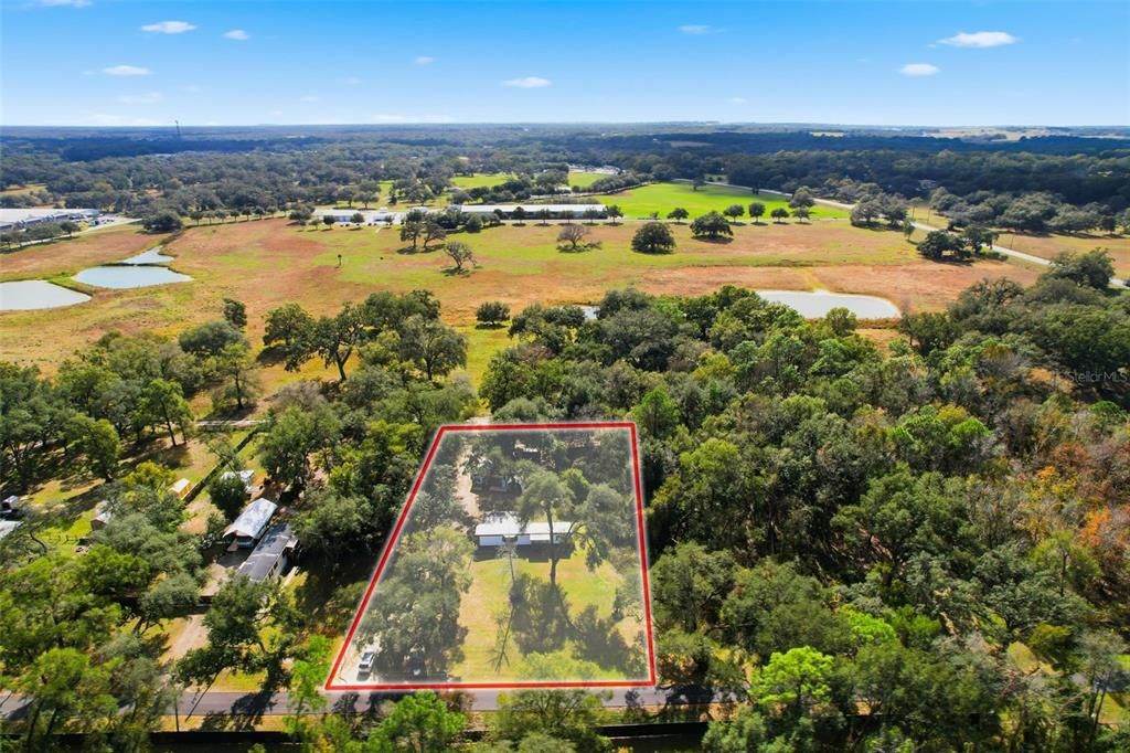 For Sale: $129,900 (2 beds, 1 baths, 960 Square Feet)