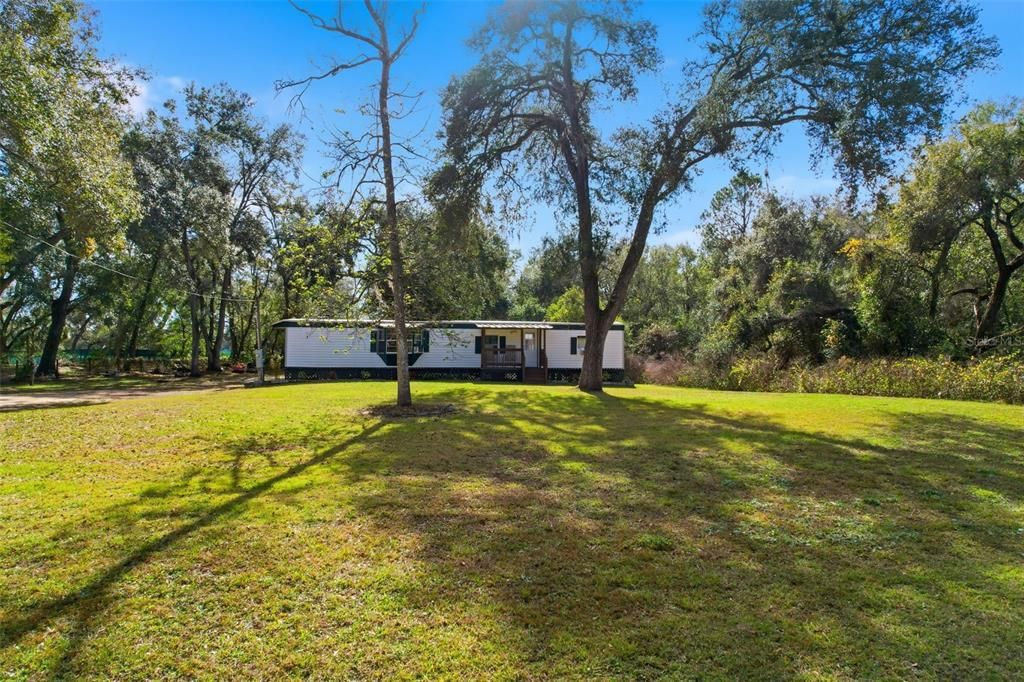 For Sale: $129,900 (2 beds, 1 baths, 960 Square Feet)