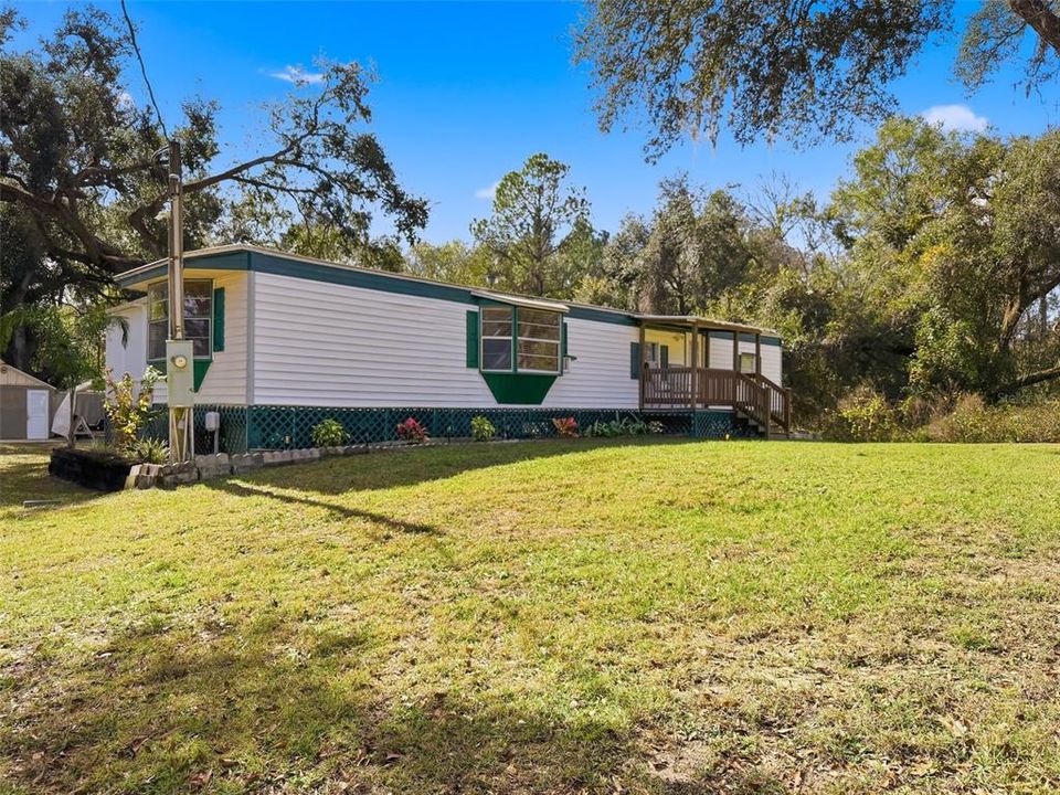 For Sale: $129,900 (2 beds, 1 baths, 960 Square Feet)