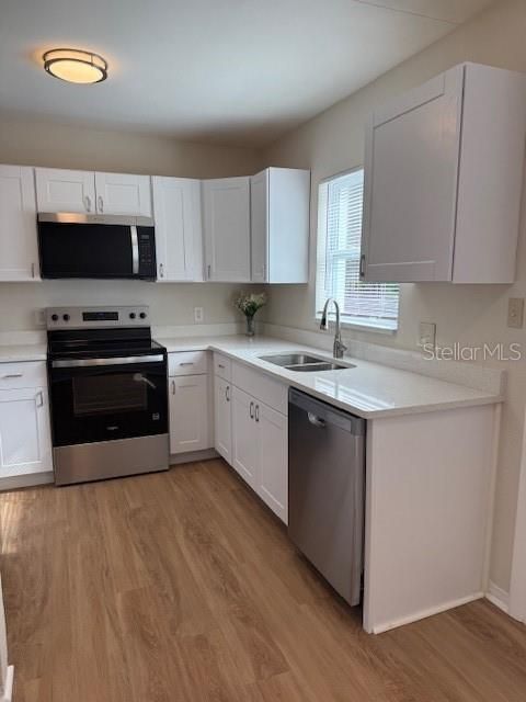 For Sale: $319,000 (2 beds, 1 baths, 875 Square Feet)