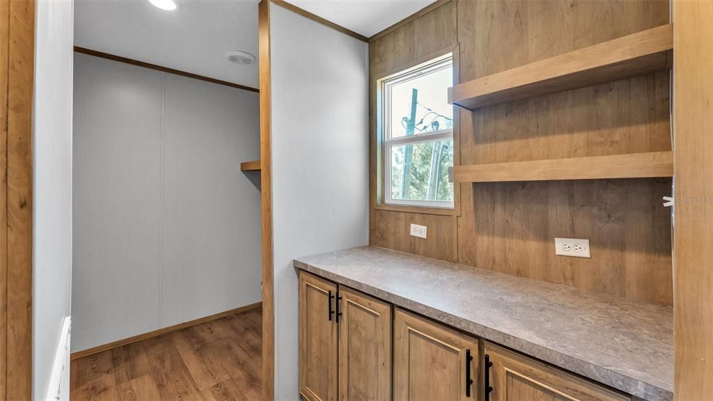 待售: $225,000 (3 贝兹, 2 浴室, 1309 平方英尺)