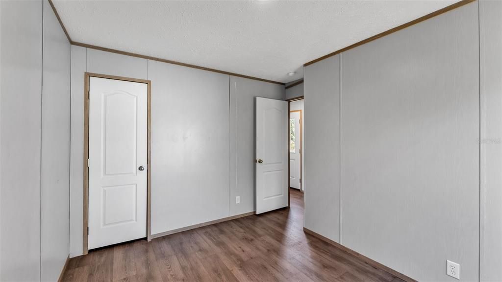 待售: $225,000 (3 贝兹, 2 浴室, 1309 平方英尺)