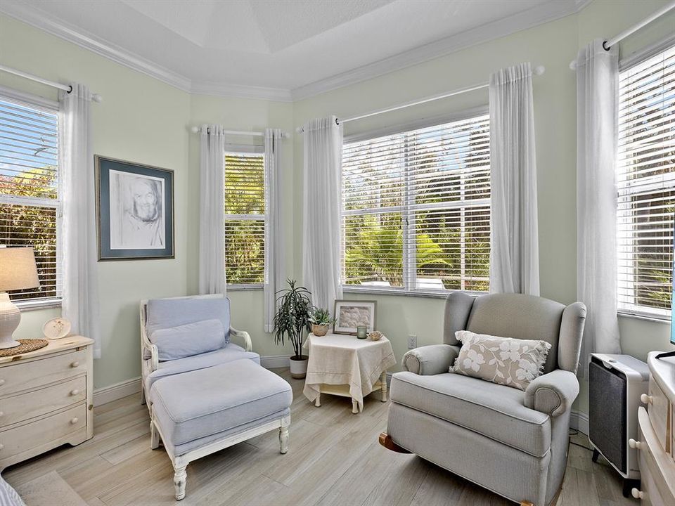 На продажу: $589,000 (3 спален, 2 ванн, 2129 Квадратных фут)