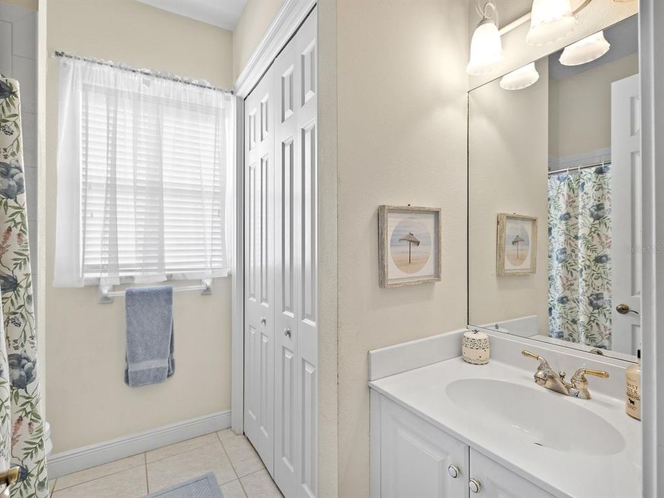 На продажу: $589,000 (3 спален, 2 ванн, 2129 Квадратных фут)