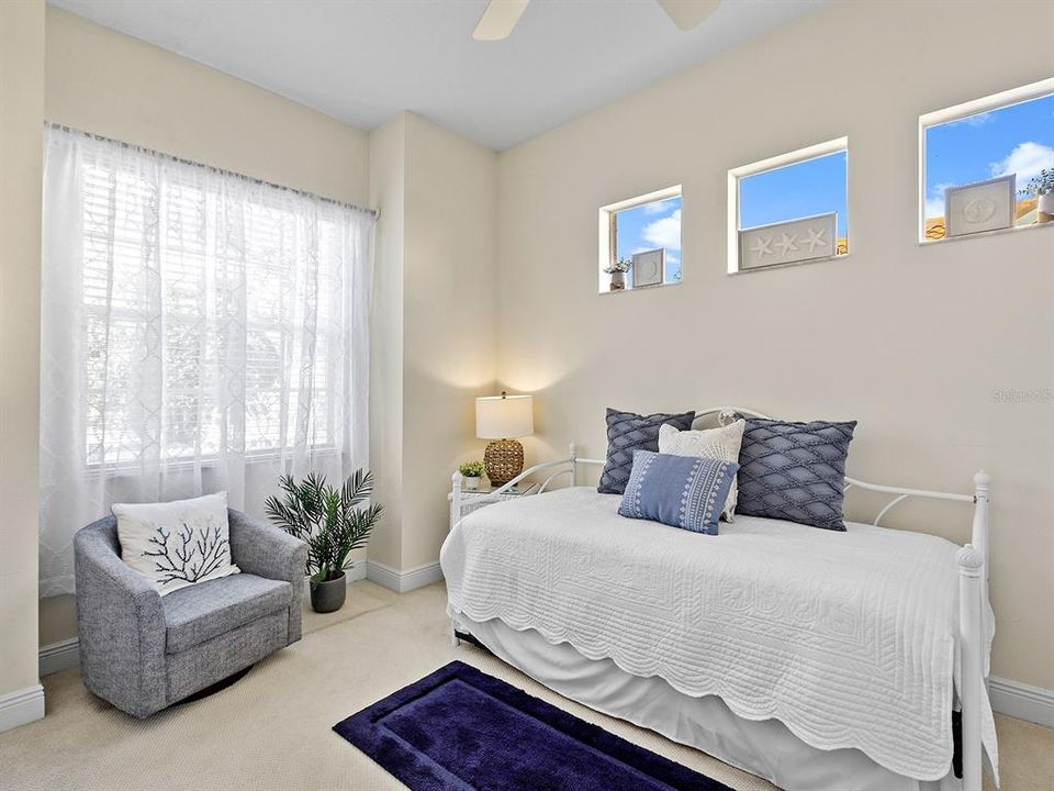 На продажу: $589,000 (3 спален, 2 ванн, 2129 Квадратных фут)