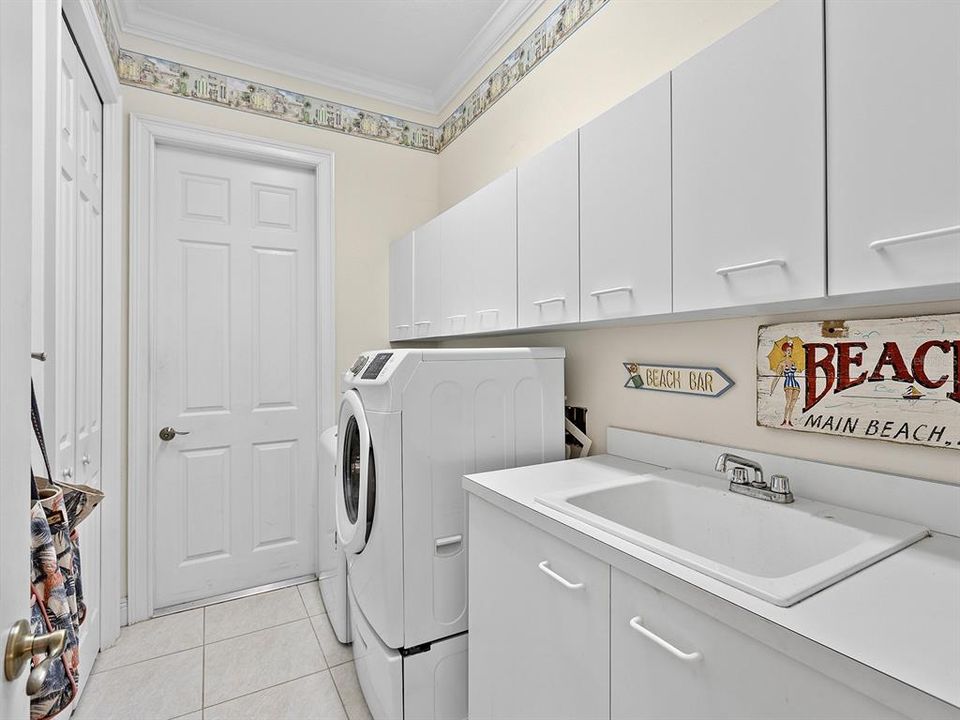 На продажу: $589,000 (3 спален, 2 ванн, 2129 Квадратных фут)