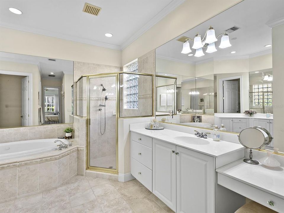 На продажу: $589,000 (3 спален, 2 ванн, 2129 Квадратных фут)