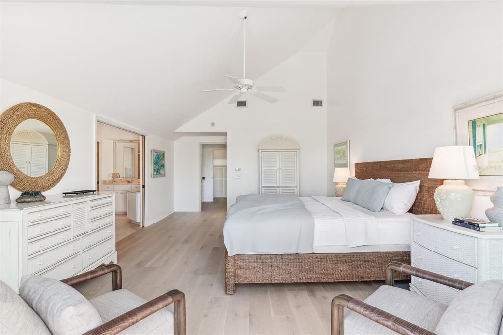 For Sale: $2,250,000 (3 beds, 3 baths, 2885 Square Feet)