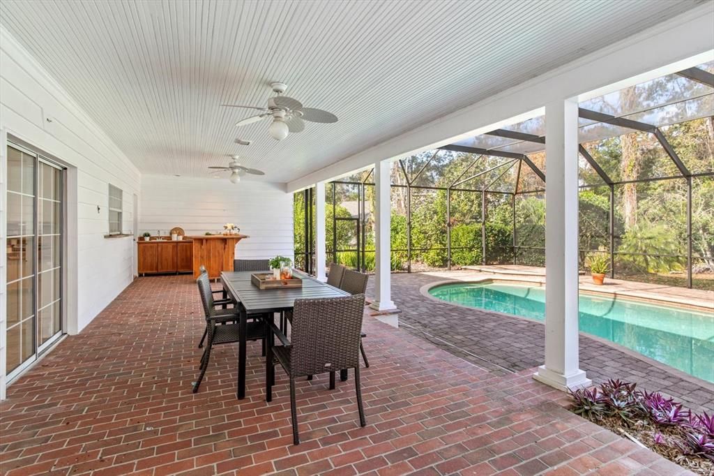 For Sale: $849,000 (4 beds, 2 baths, 3367 Square Feet)