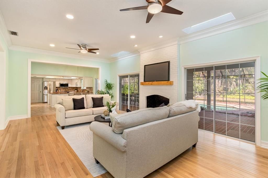 For Sale: $849,000 (4 beds, 2 baths, 3367 Square Feet)