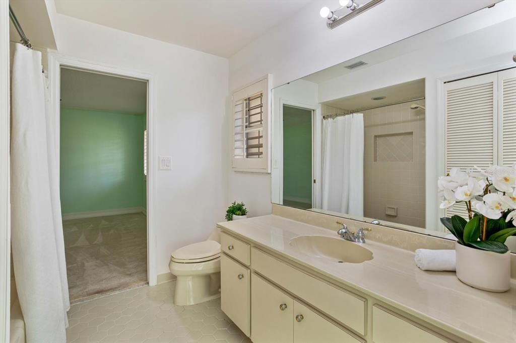 For Sale: $849,000 (4 beds, 2 baths, 3367 Square Feet)