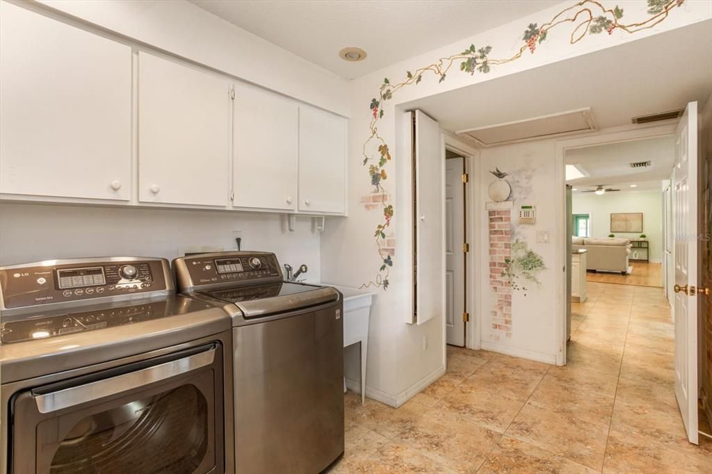 For Sale: $849,000 (4 beds, 2 baths, 3367 Square Feet)