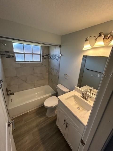 For Sale: $139,000 (2 beds, 2 baths, 1050 Square Feet)