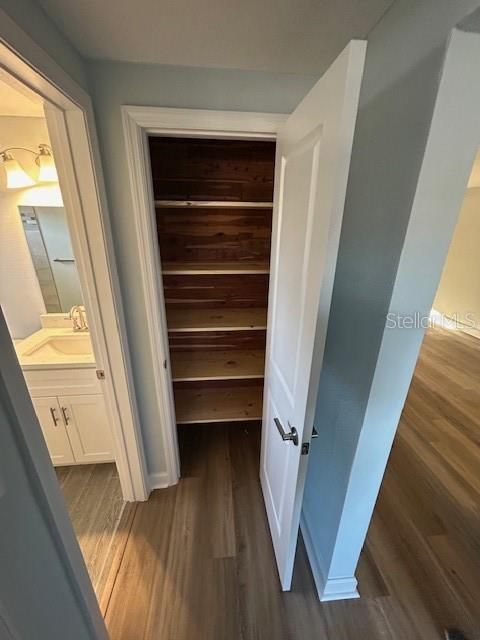 For Sale: $139,000 (2 beds, 2 baths, 1050 Square Feet)