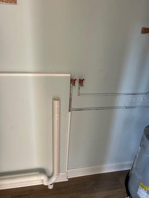 For Sale: $139,000 (2 beds, 2 baths, 1050 Square Feet)