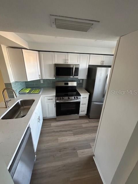 For Sale: $139,000 (2 beds, 2 baths, 1050 Square Feet)