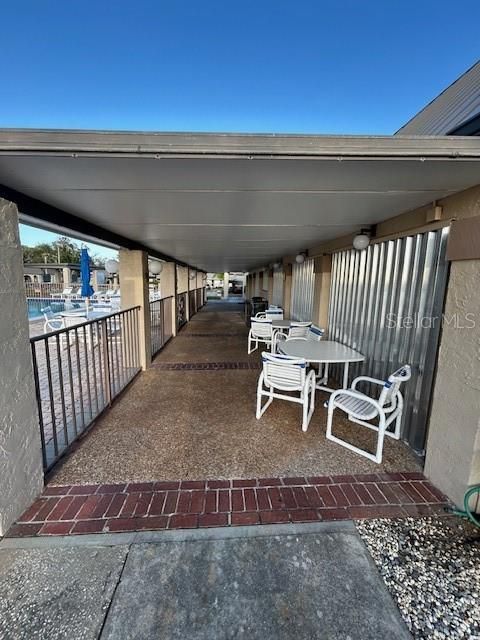 For Sale: $139,000 (2 beds, 2 baths, 1050 Square Feet)