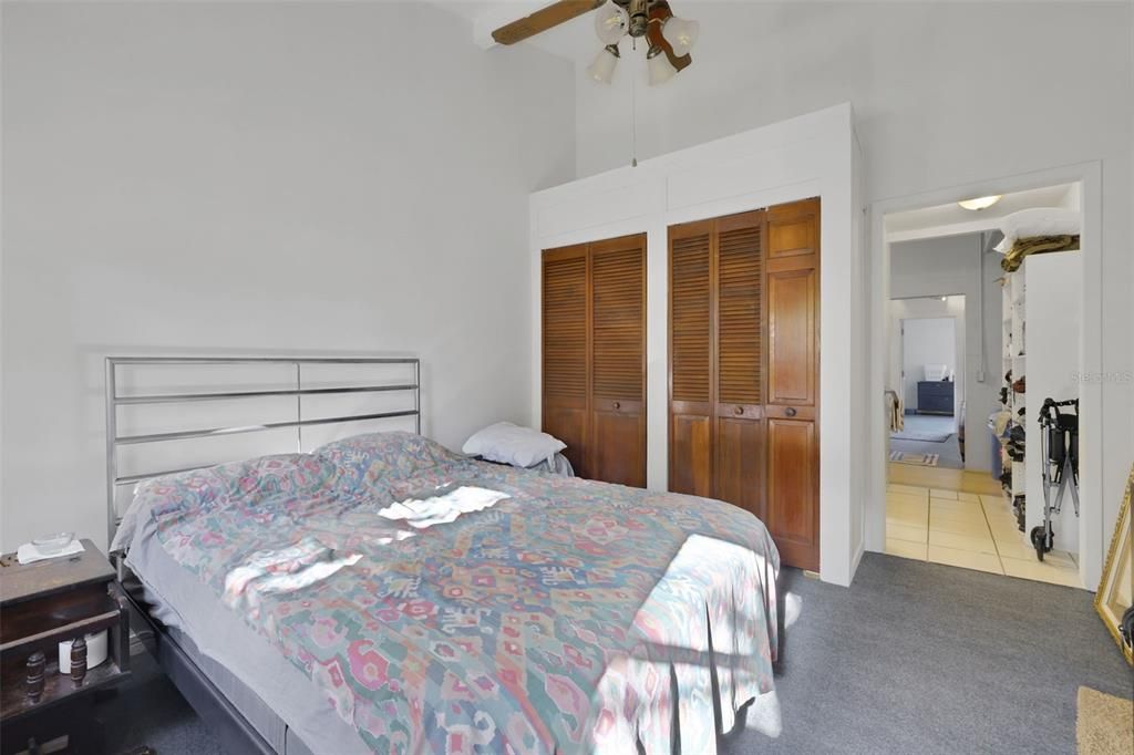 待售: $349,900 (5 贝兹, 2 浴室, 2356 平方英尺)