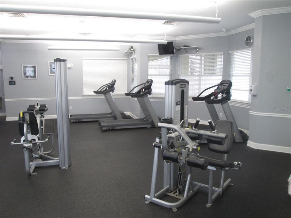 待售: $205,000 (1 贝兹, 1 浴室, 750 平方英尺)