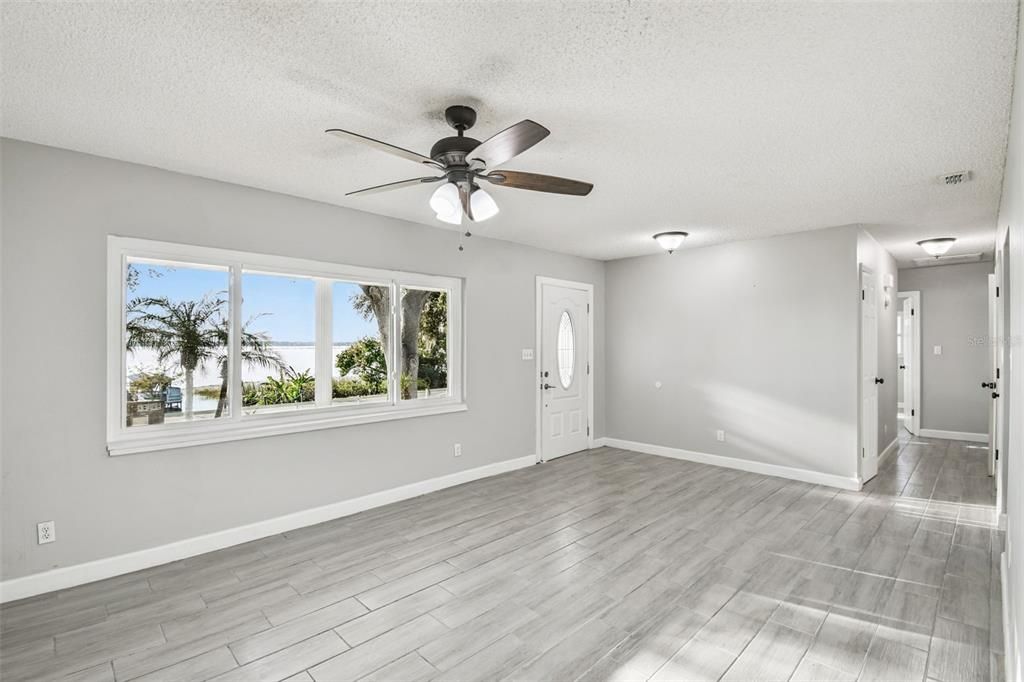 На продажу: $435,000 (3 спален, 2 ванн, 1687 Квадратных фут)