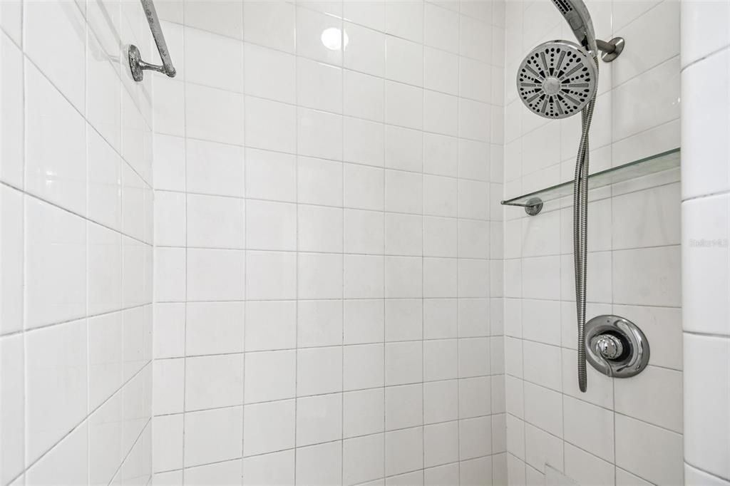 На продажу: $435,000 (3 спален, 2 ванн, 1687 Квадратных фут)