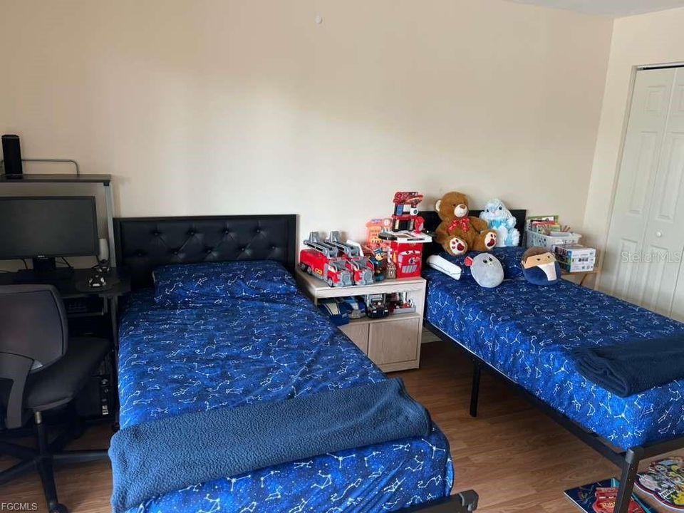 En Venta: $145,000 (2 camas, 2 baños, 1046 Pies cuadrados)